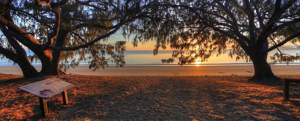 Queens Beach Tourist Village Bowen Esterno foto